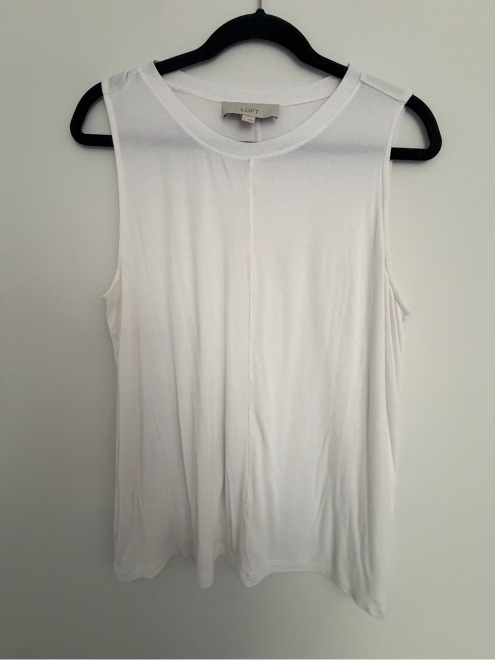 LOFT | Woman’s Sz L | White Sleeveless Crewneck Top